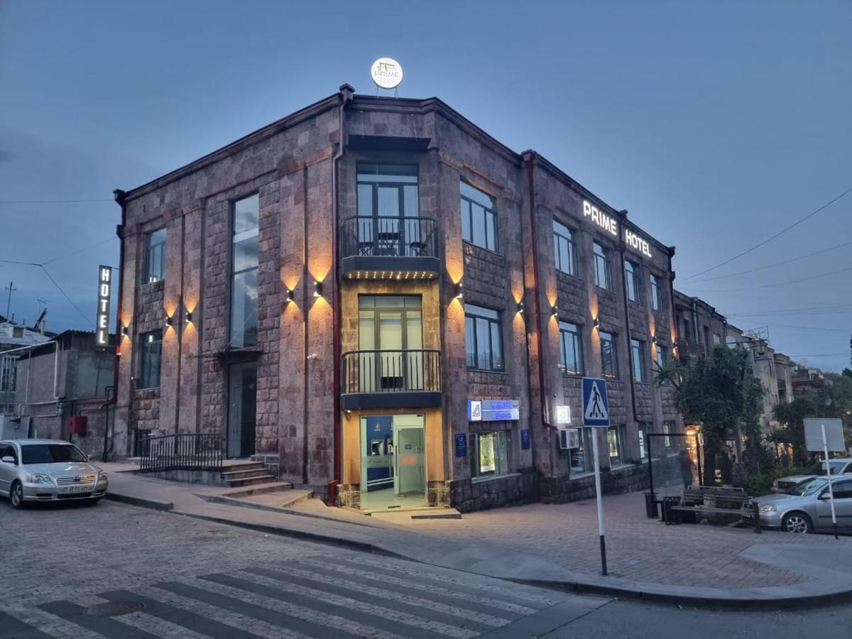 Prime Hotel Гюмри Екстериор снимка