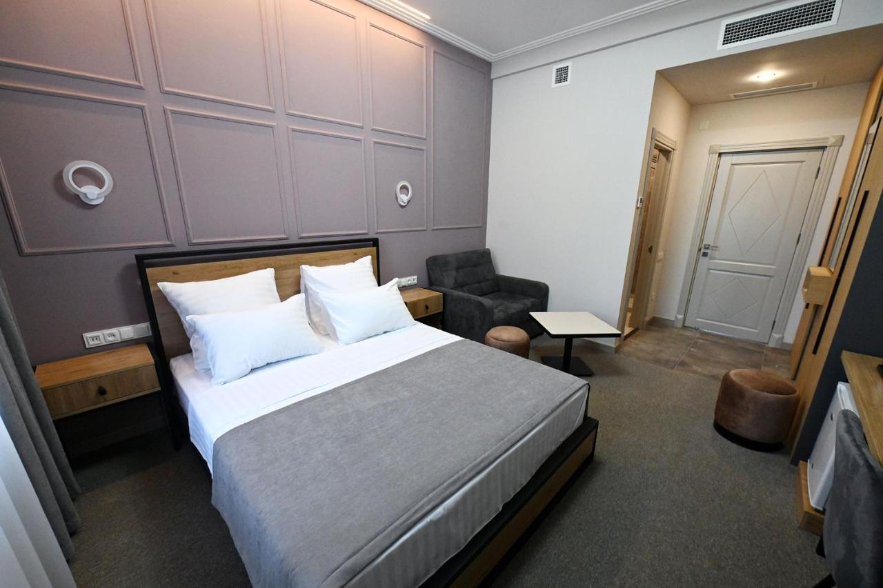 Prime Hotel Гюмри Екстериор снимка