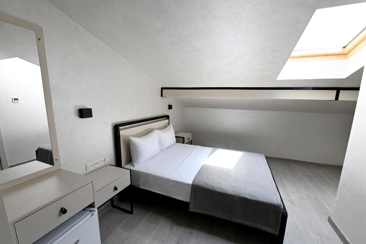 Prime Hotel Гюмри Екстериор снимка
