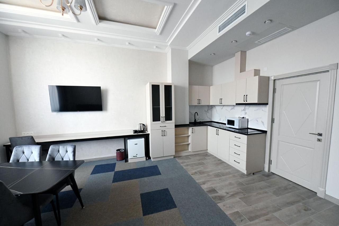 Prime Hotel Гюмри Екстериор снимка